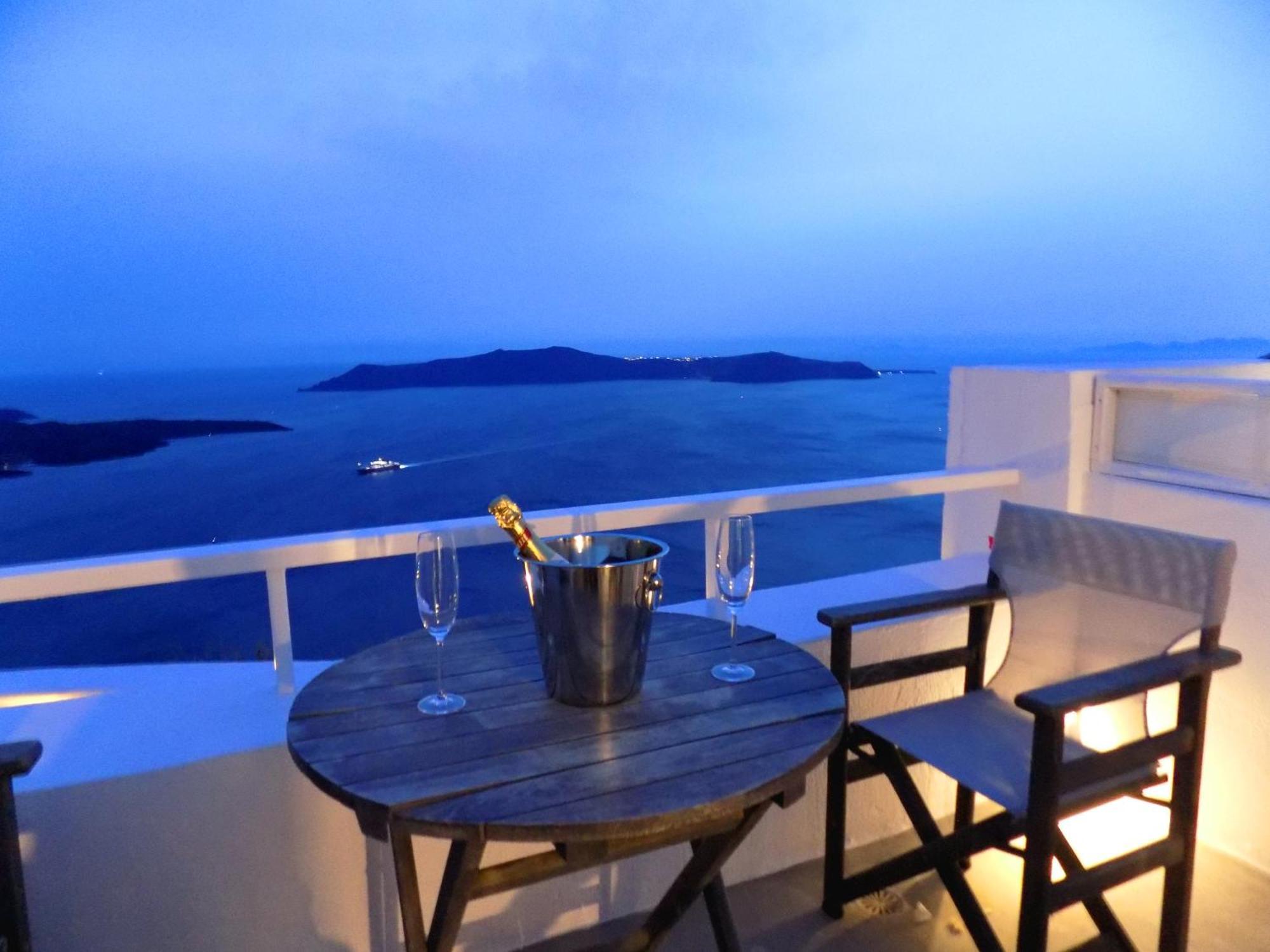 Yposkafo Suites - Villa - Santorini Fira  Extérieur photo