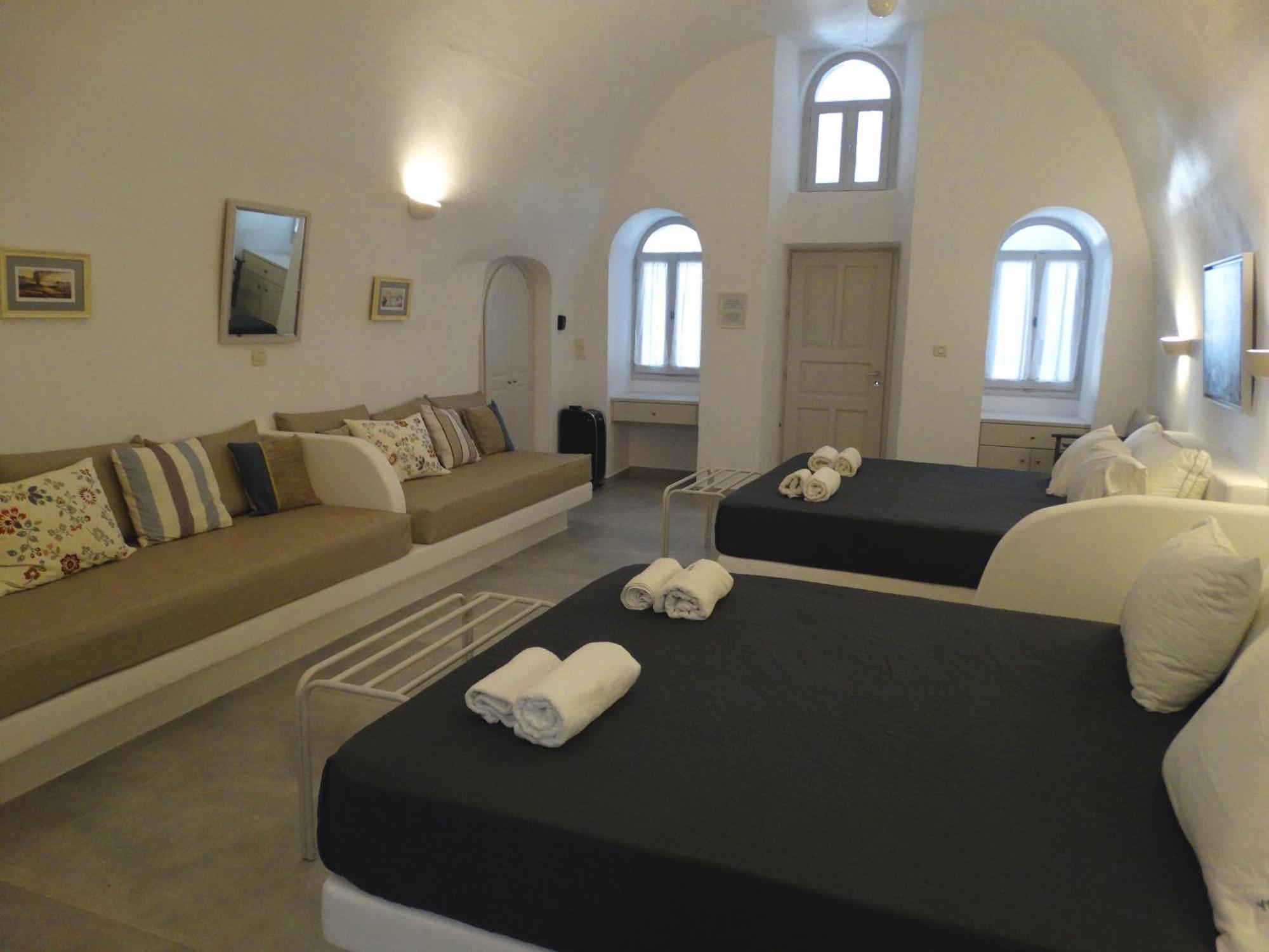 Yposkafo Suites - Villa - Santorini Fira  Extérieur photo