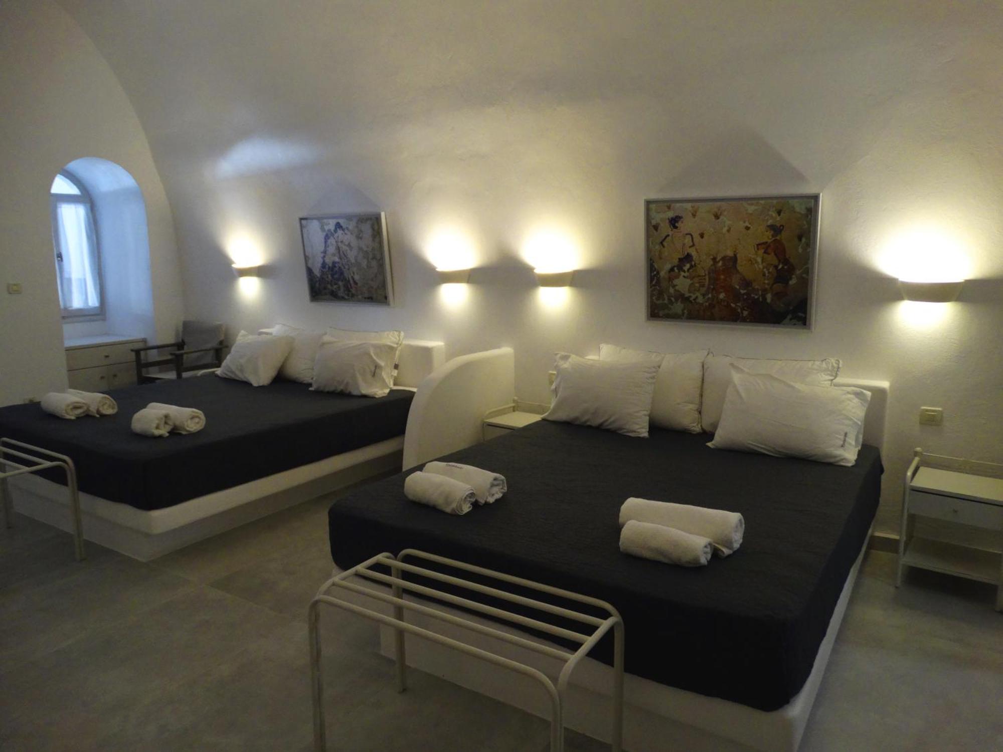 Yposkafo Suites - Villa - Santorini Fira  Extérieur photo