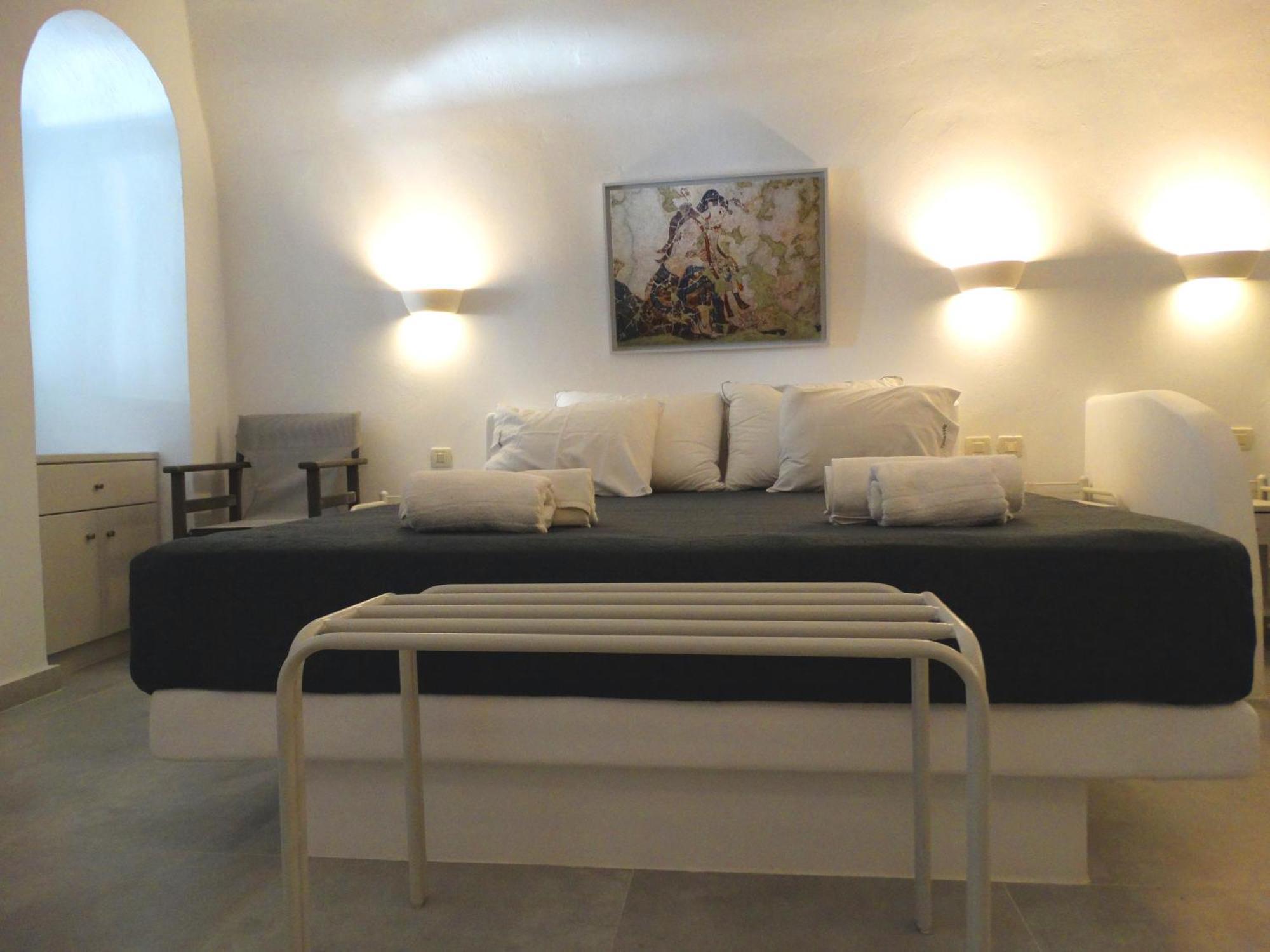 Yposkafo Suites - Villa - Santorini Fira  Extérieur photo