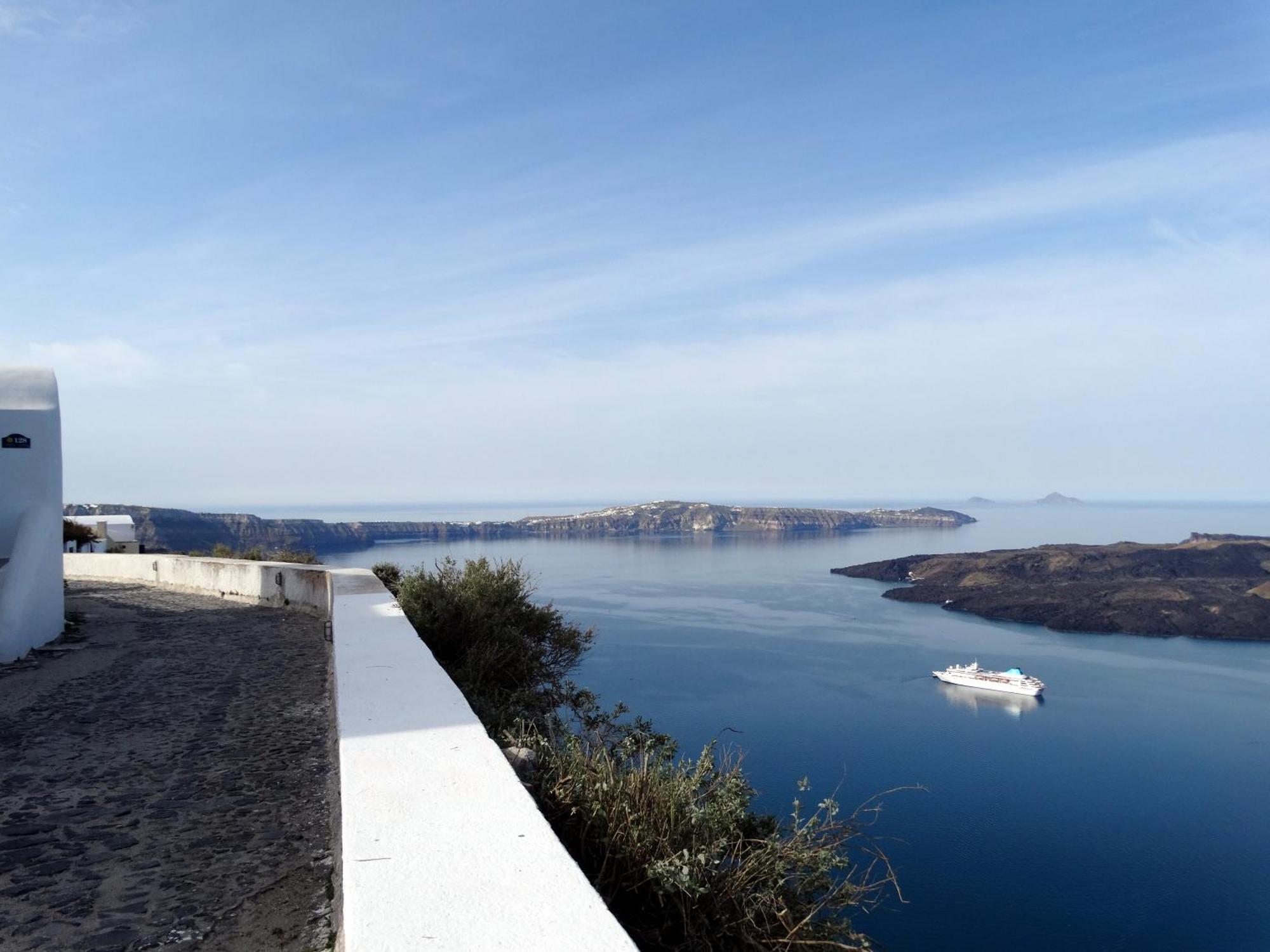 Yposkafo Suites - Villa - Santorini Fira  Extérieur photo